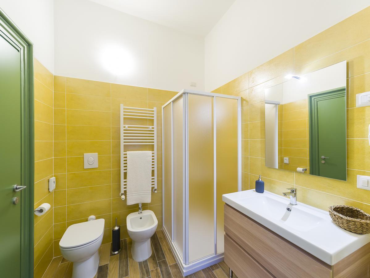 ホテル La Nostra Casa In Centro レッコ エクステリア 写真