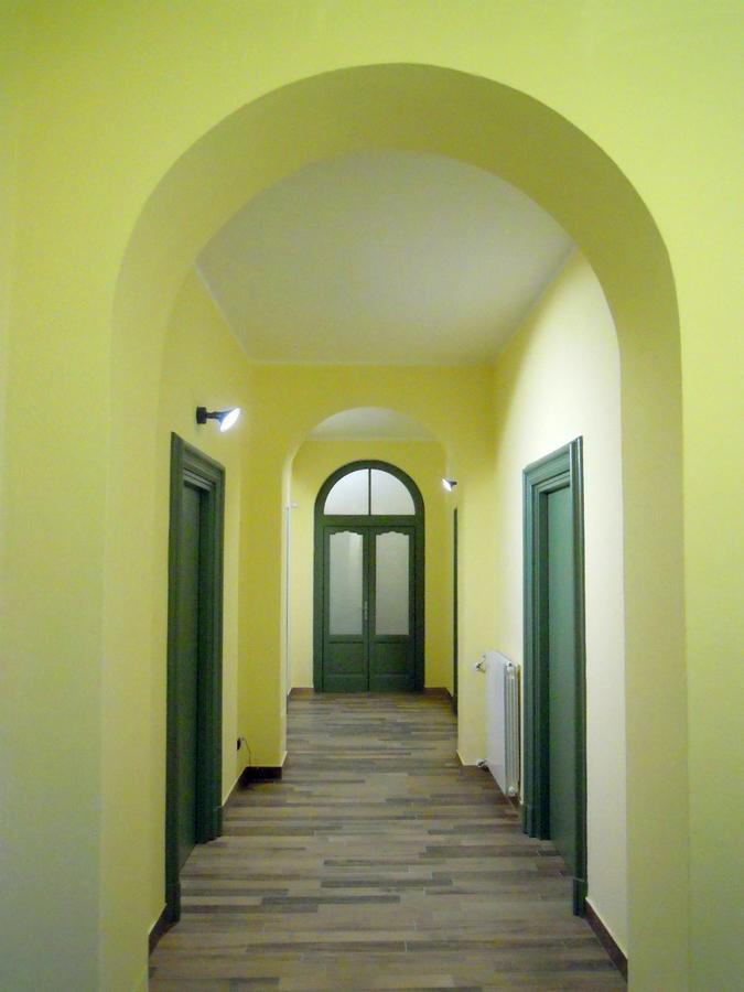 ホテル La Nostra Casa In Centro レッコ エクステリア 写真