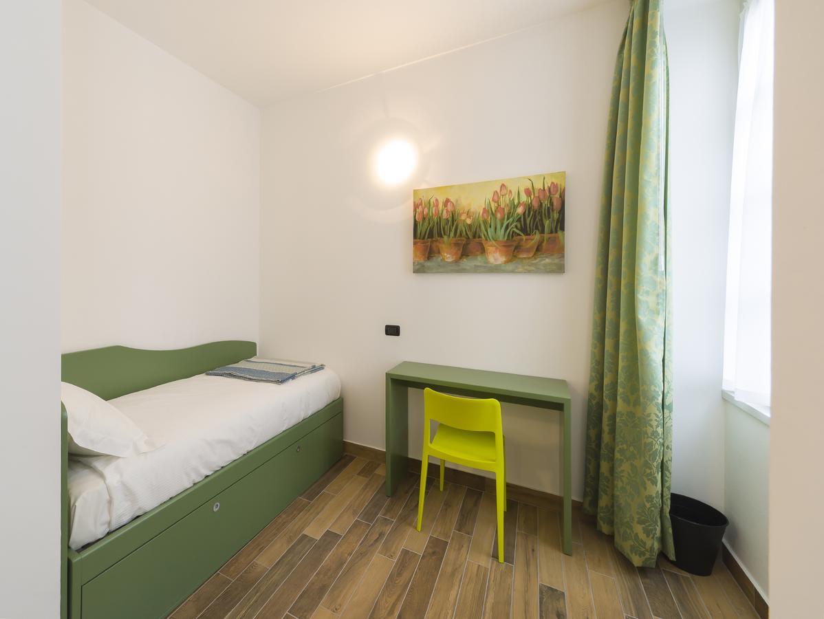ホテル La Nostra Casa In Centro レッコ エクステリア 写真