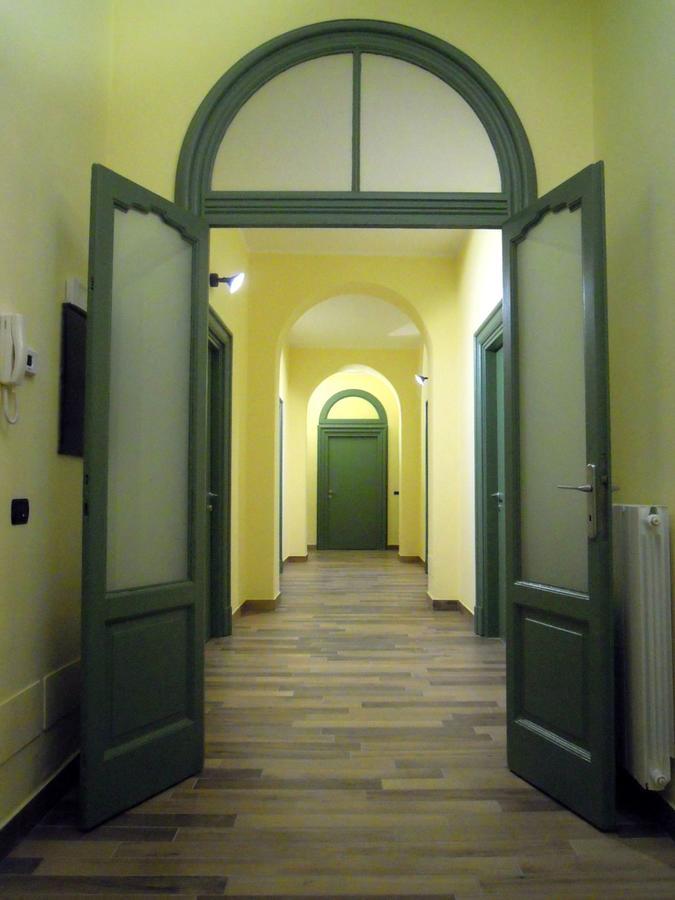 ホテル La Nostra Casa In Centro レッコ エクステリア 写真