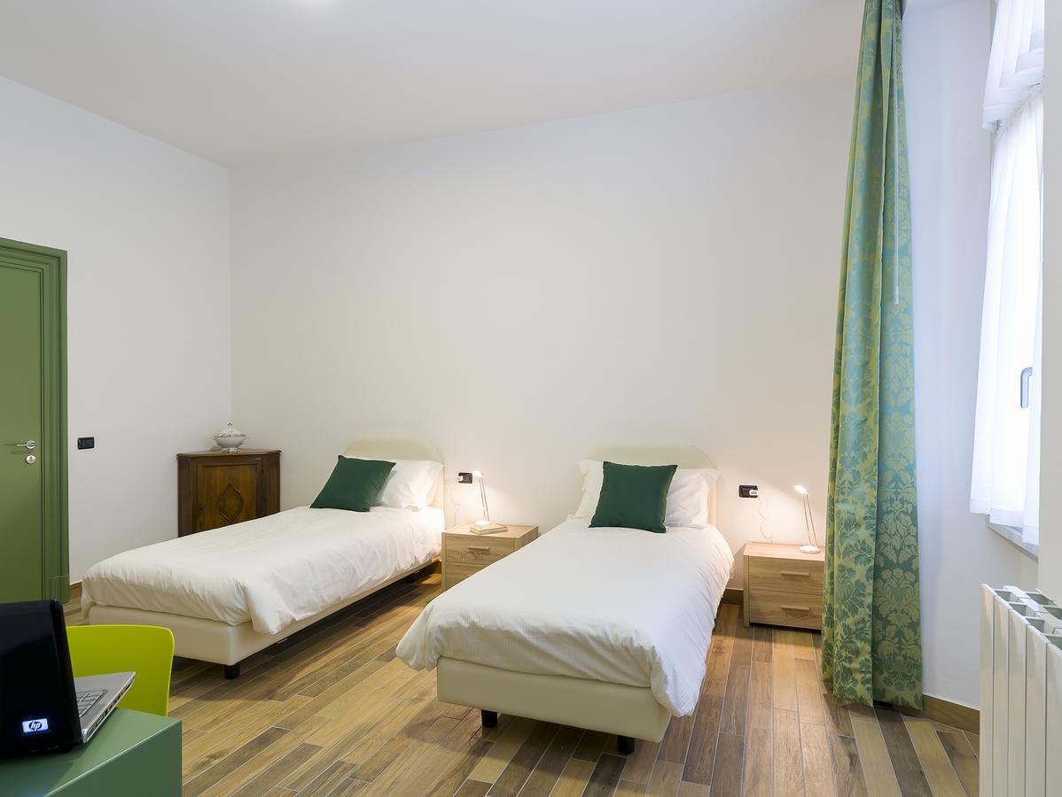 ホテル La Nostra Casa In Centro レッコ エクステリア 写真