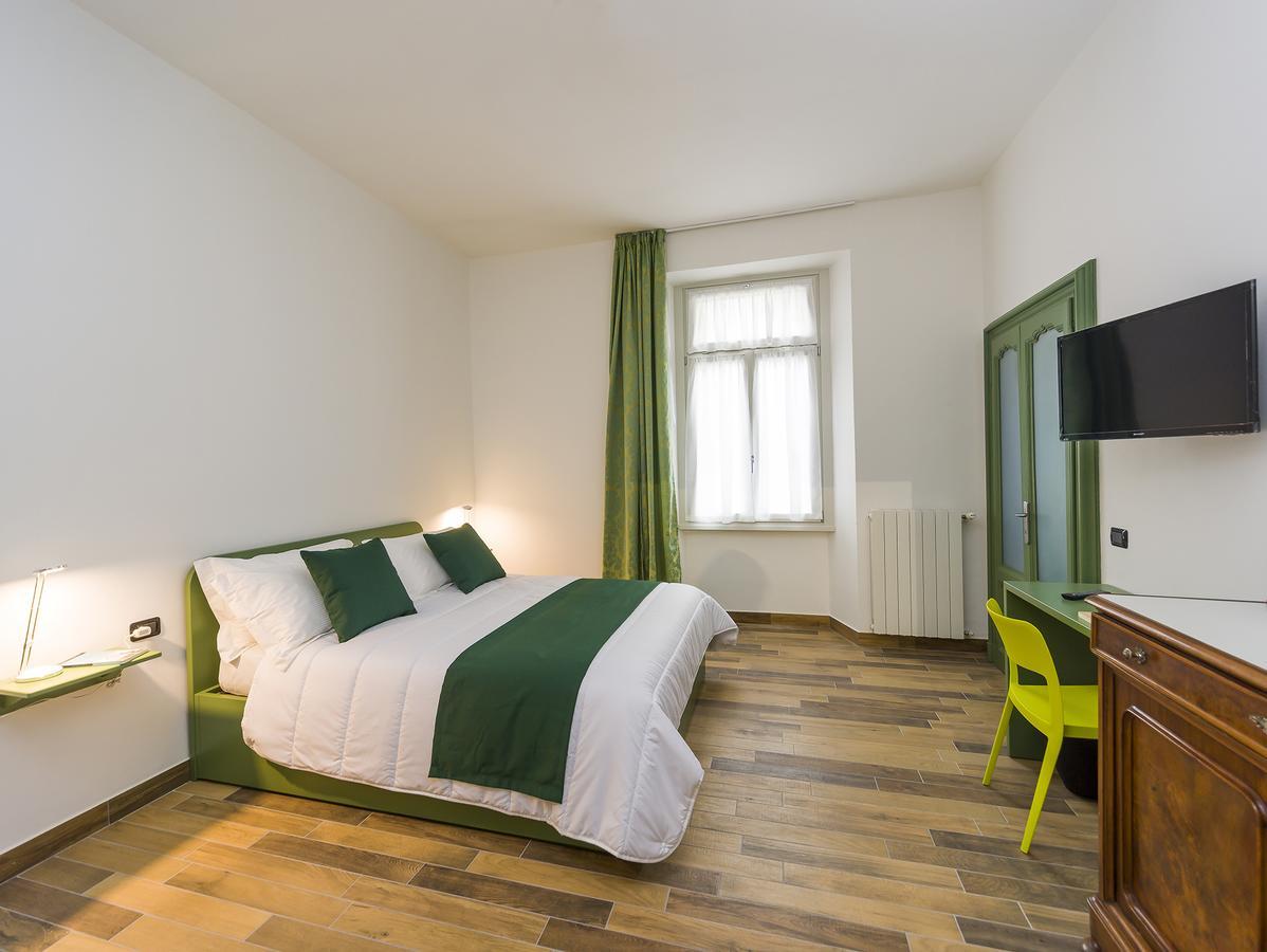 ホテル La Nostra Casa In Centro レッコ エクステリア 写真